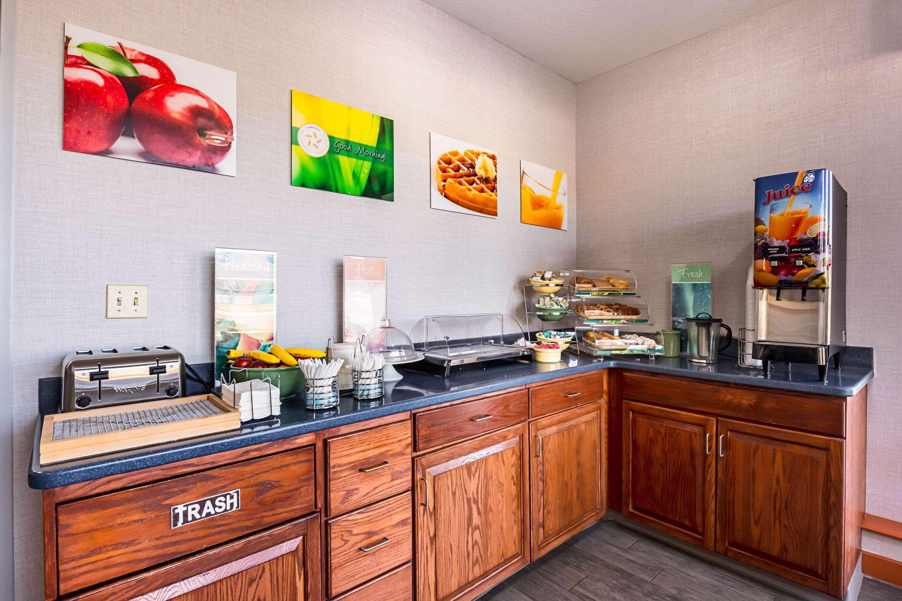 Quality Inn Дилън Екстериор снимка
