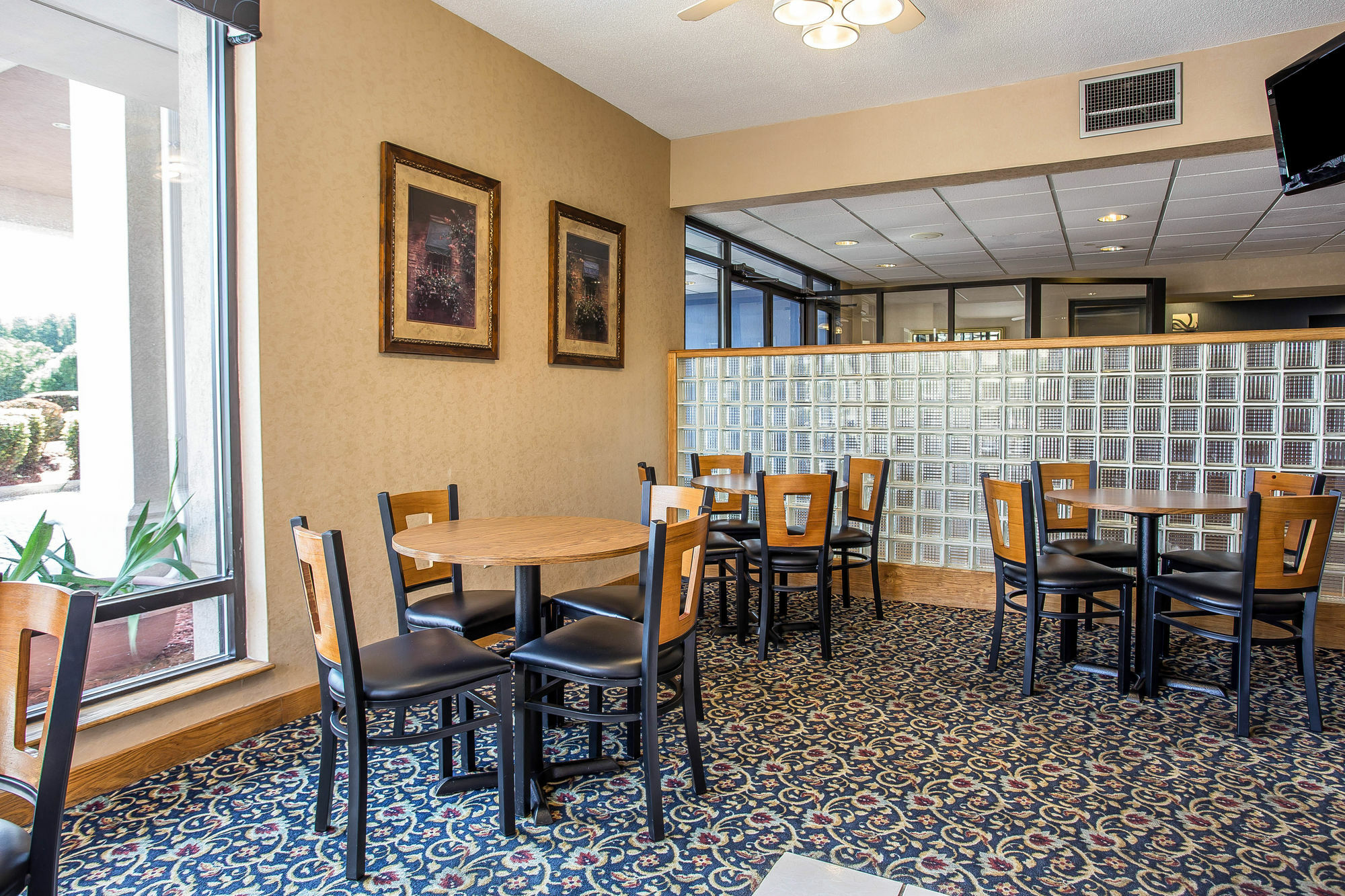 Quality Inn Дилън Екстериор снимка